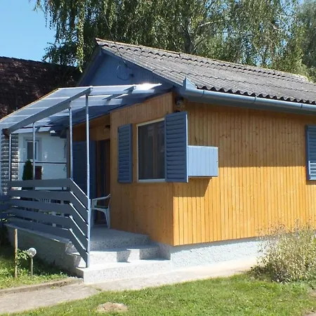 Freistehendes Beim Wellnessbad Mit Eingezaeuntem Garten Und Terrasse Casa vacanze Birkamajor